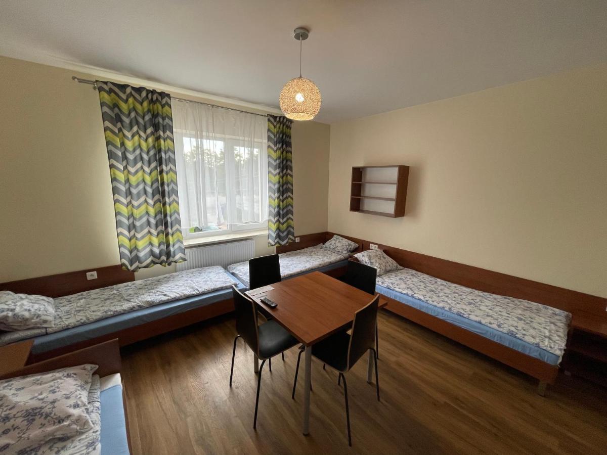 Anna Noclegi Raszyn Buitenkant foto