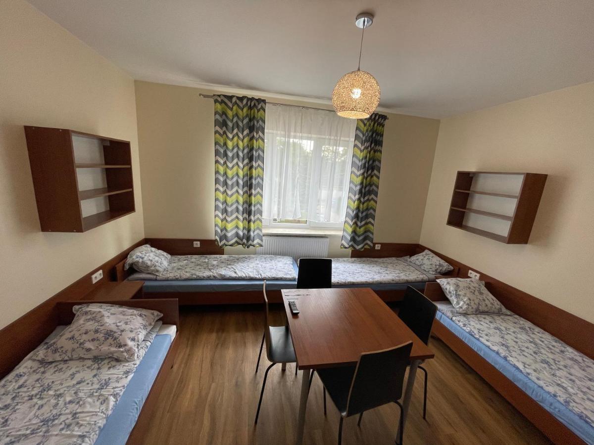 Anna Noclegi Raszyn Buitenkant foto